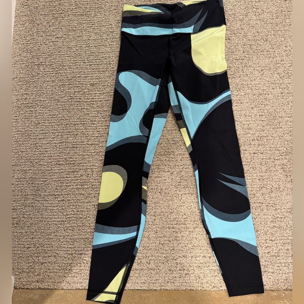 Lululemon Athletica " SeaWheeze" Special Edition Leggings